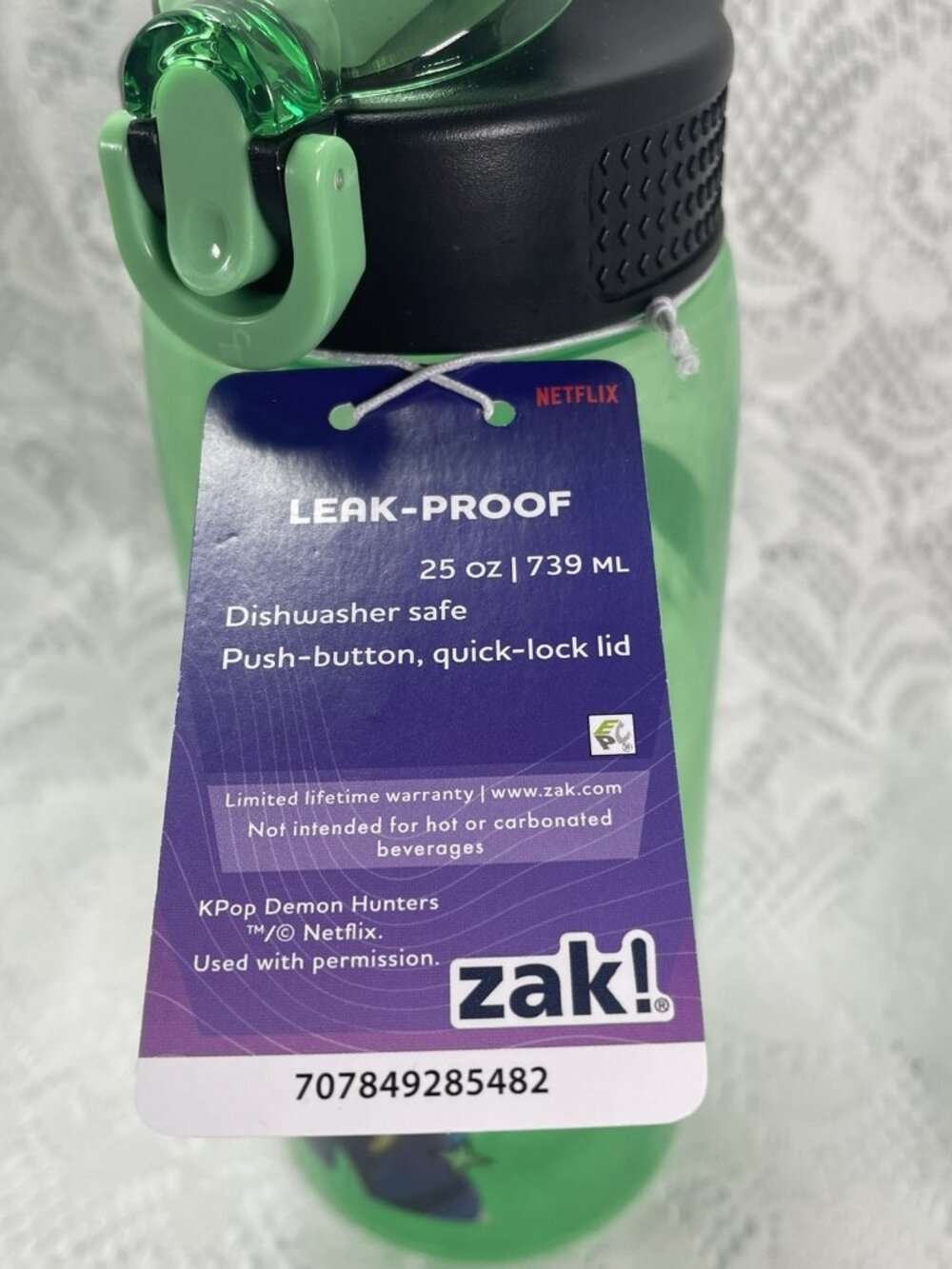 Zak Designs K-Pop Demon Hunters Huntrix 25oz Plastic Bottle Dishwasher Safe Lock - Picture 5 of 7